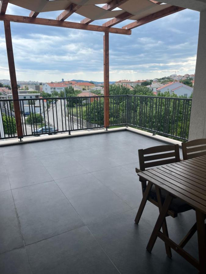 Rino Apartment Klis Luaran gambar